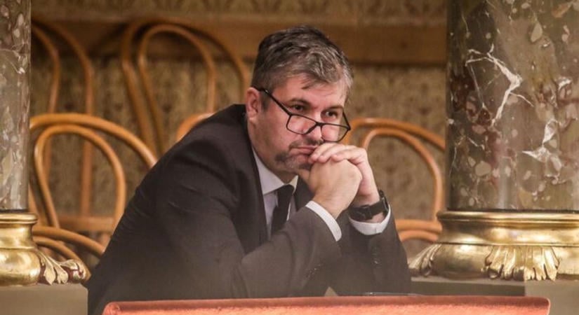 Hadházy Ákos: Összeférhetetlenséget jelentett a baranyai főügyész, elvették a helyiektől a Bánki Eriket érintő milliárdos eljárást