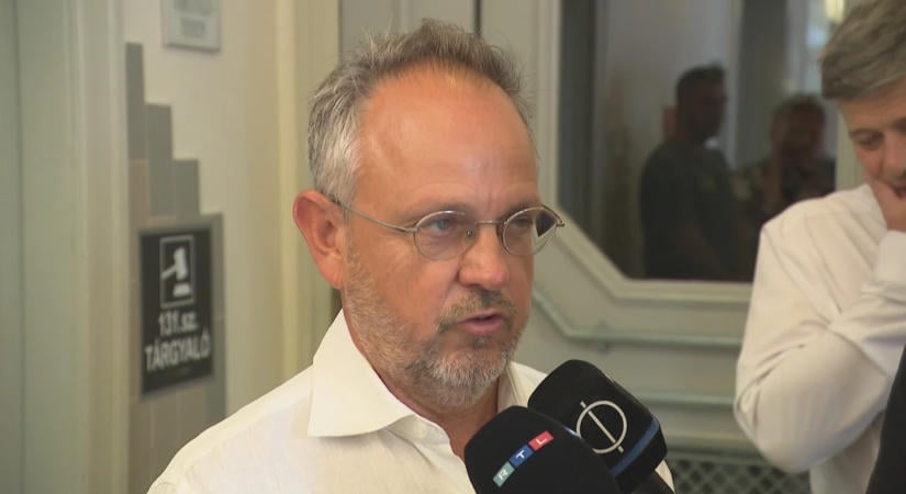 Magyar Péter ellen lopás, Hankó Balázs és Seszták Miklós ellen milliárdos ügyek miatt indulhat eljárás