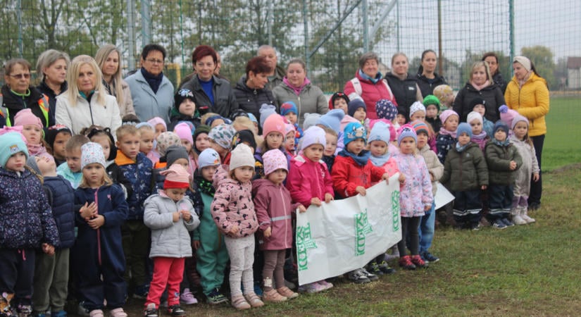 Kis kezek is nagyot tettek Hajdúsámsonért
