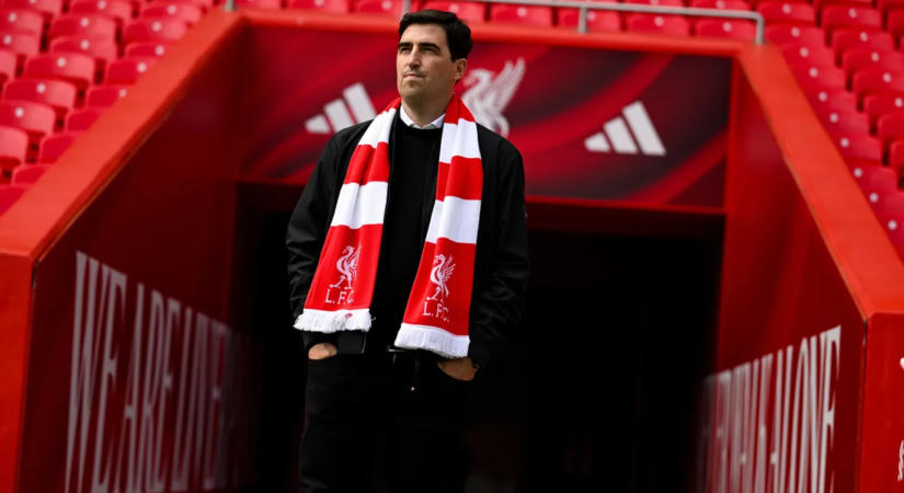 Máris kritizálják a Liverpool új edzőjét, gyors megoldást várnak tőle