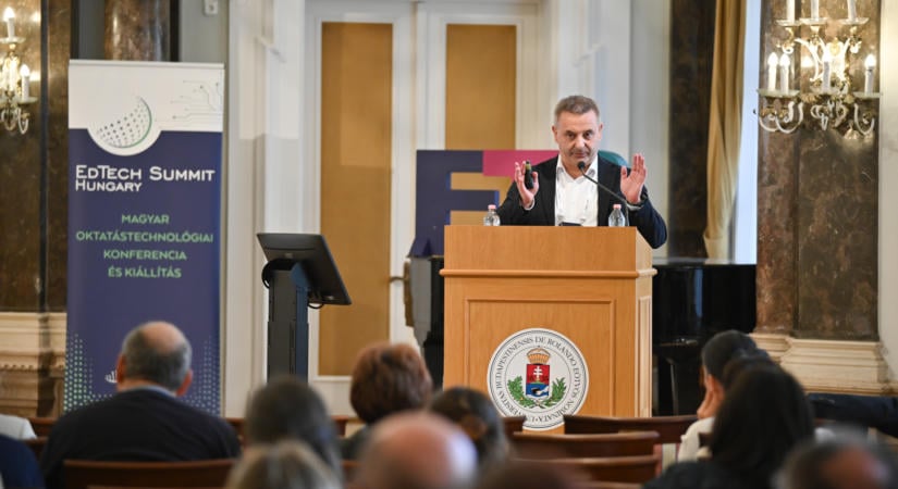 Az AI dönt, a tanár a felelős? – Közös útkeresésben a magyar oktatás