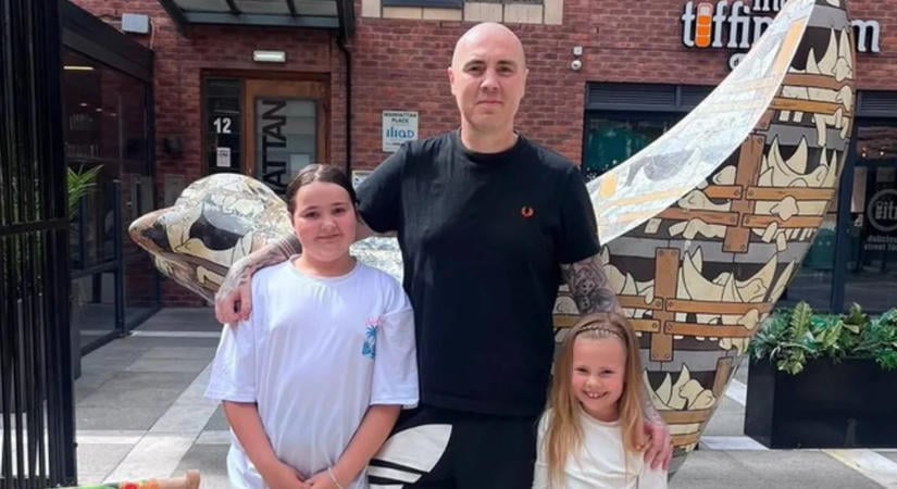 „Óriási sokk volt az egész családnak” – már csak hónapjai lehetnek hátra az édesapának, minden egy apró folttal kezdődött a nászútján