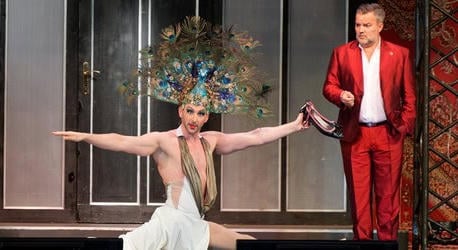 Őrült nők ketrece Budapesten: visszatér a musical a Sportarénába