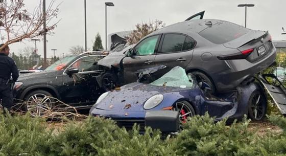 Szervizelni vitte Alfa Romeo Giuliáját egy tulaj, egy Porsche tetején találta meg