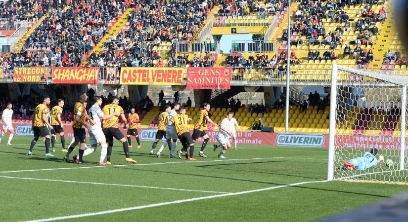Újra felemelkedtek a „boszorkányok” – visszajutott a Benevento az olasz másodosztályba
