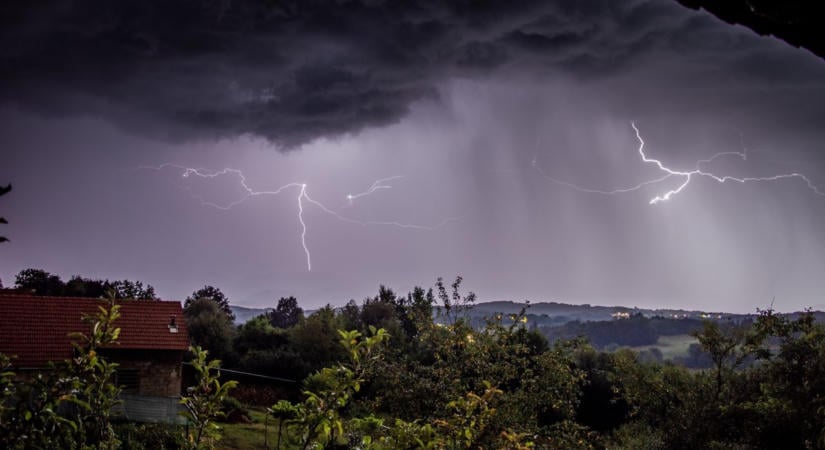 Nyugaton a hőség mellett viharok is várhatók