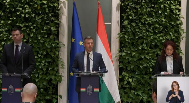Változtatni fogunk azon a rendszeren, ahogy a műtétre váró emberekkel bánnak - ígérte Magyar Péter