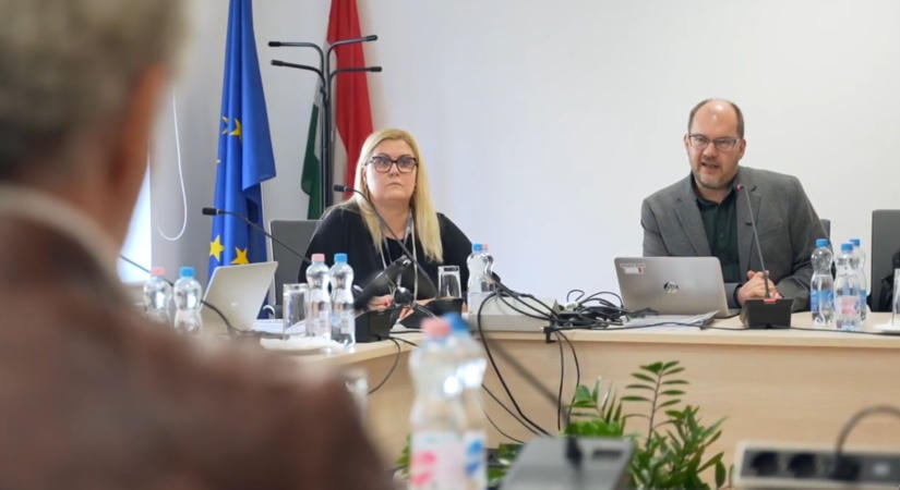 Bocsánatot kért a Médiatanács a Klubrádiótól, de frekvenciaügyebn nincs egyetértés