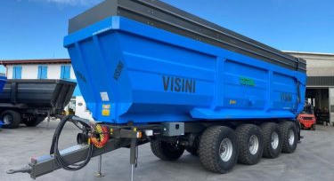 A Visini Tetra D4 950 négy tengelyen viszi a rakományt