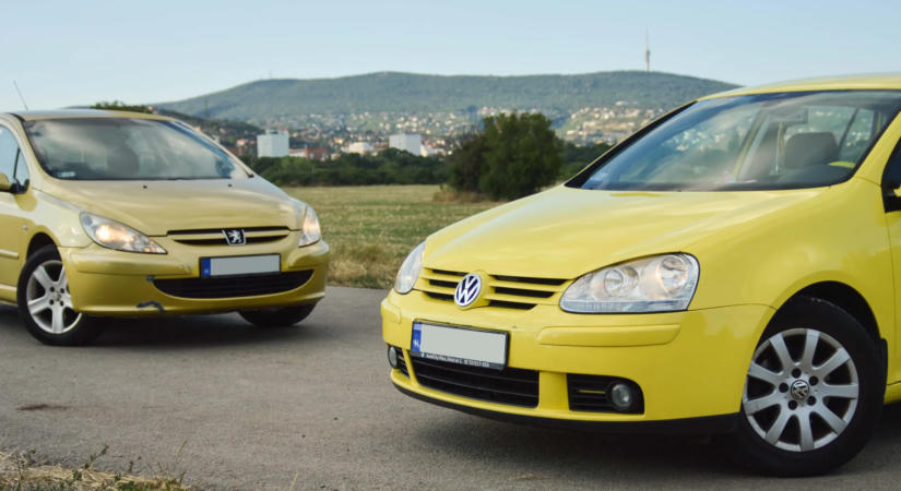 Peugeot 307 a Golf ellen: megéri háromszoros árat fizetni a Volkswagen emblémáért?