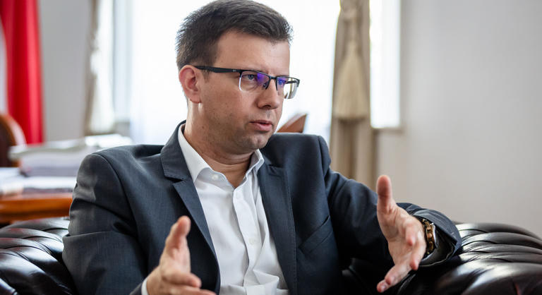 Verselemzés Bóka Jánossal és József Attilával