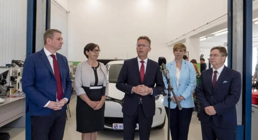 NKA-pénzekből Pajtók kampánya? Egerben is kirajzolódhatott az a rendszer, ami miatt Hankó Balázst őrizetbe vették