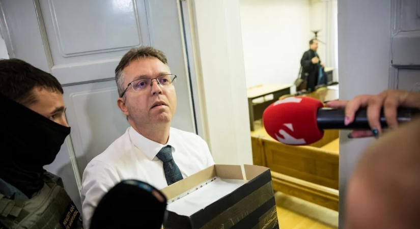 „Ennyit a szólásszabadságról!” – Hankó Balázs kifakadt a bíróságon