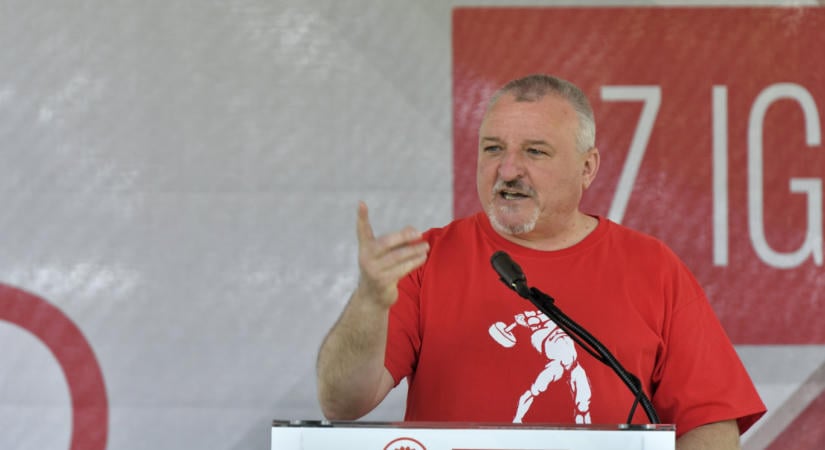 Komjáthi Imrét választotta elnökévé az MSZP