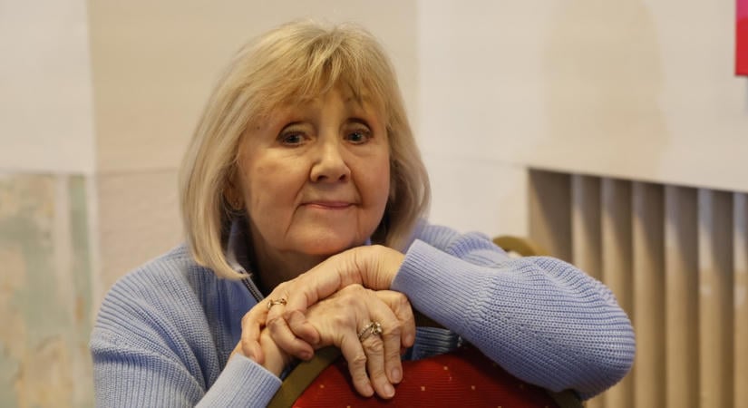 KVÍZ: Felismered Halász Judit dalait egyetlen sorból?