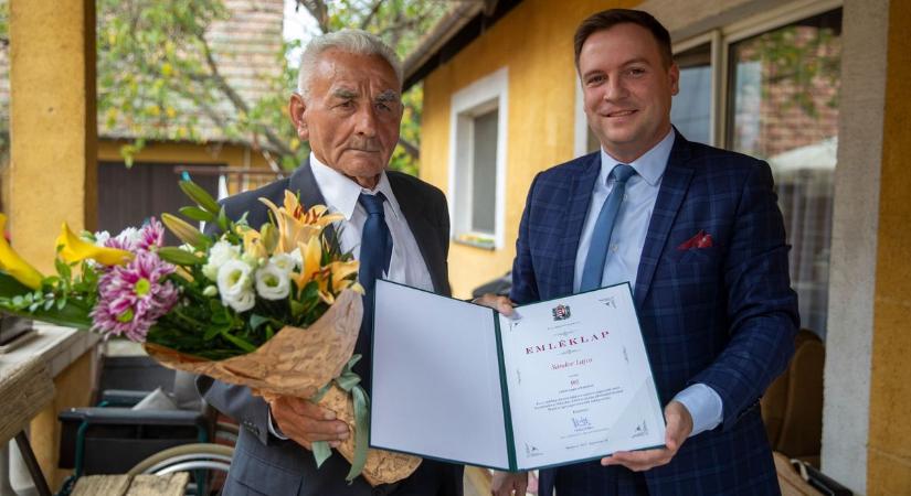Lajos bácsinak egy célja van: irány előre, és találkozunk a 100. születésnapján