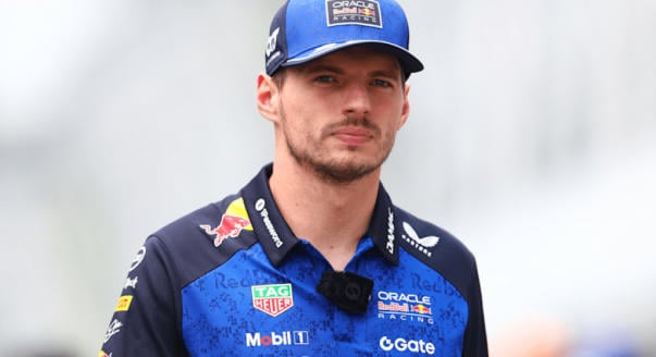 Verstappené a sprintpole a Szingapúri Nagydíjon