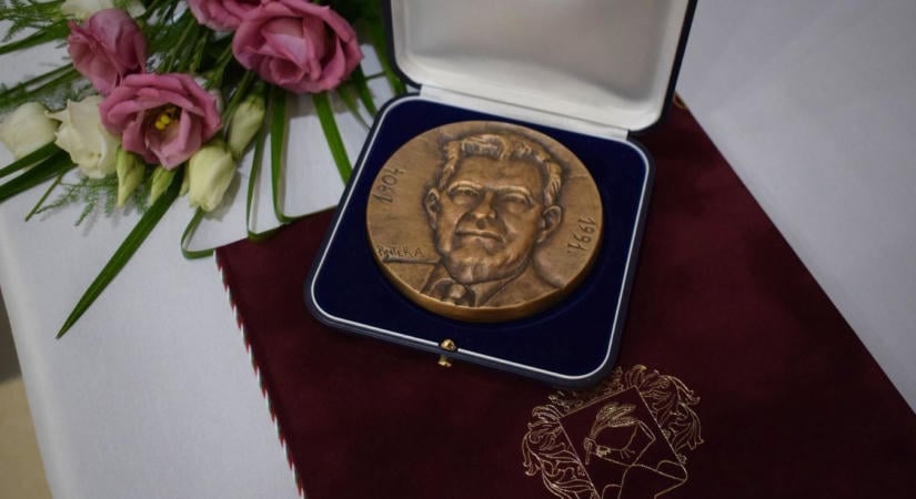 Augusztus végéig bárki javasolhatja, ki kapja a város rangos díját