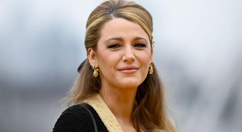 Blake Lively a szezon stíluskirálynője – ezeket a divattrükköket lesd el tőle őszre