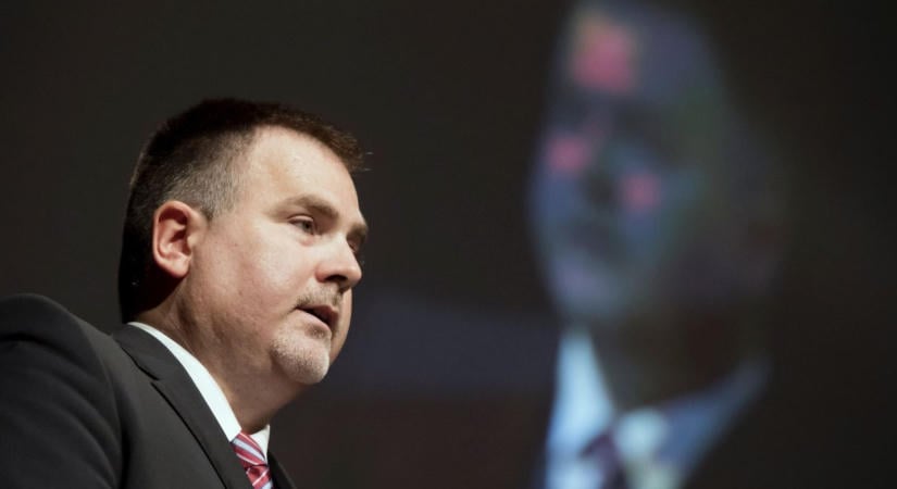 Windisch László a köztársasági elnökhöz fordult, Magyar Pétertől félti a Számvevőszék függetlenségét
