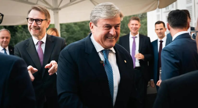 Kapitány István a rezsicsökkentésről tett bejelentést
