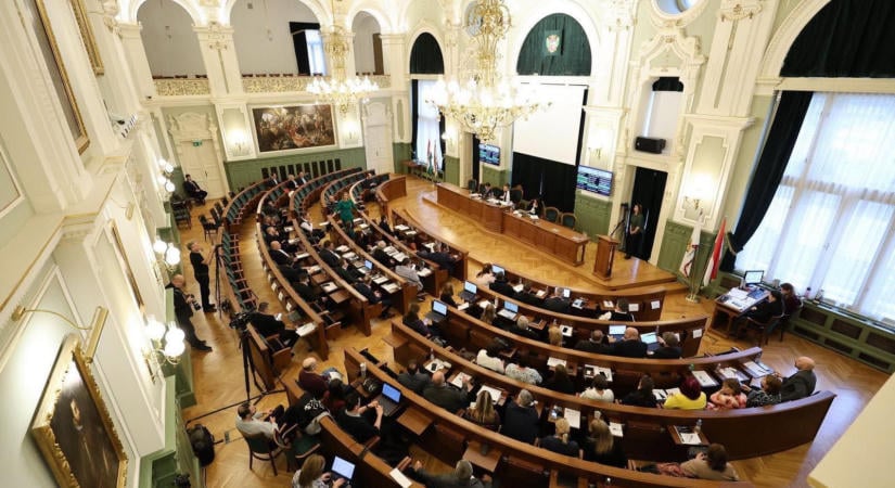 Szakadás a győri Fideszben: új frakciót alakítottak a pártból kilépő képviselők