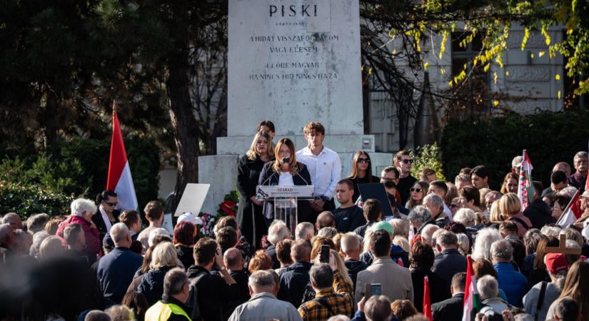 Hankó feleségét nem zavarja, hogy Orbán elment meccset nézni, amikor férjét előállították