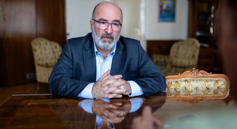 A közétkeztetésügy miatt gazdaságvédelmi nyomozók érkeznek Józsefvárosba, üzent a polgármester