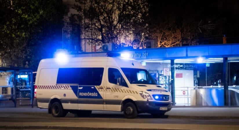 Autóval ütközött egy mentőautó, öten megsérültek