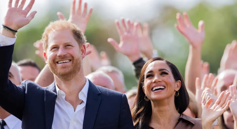 Alig tértek vissza, máris csomagolhat Harry herceg és Meghan Markle – ez áll a háttérben