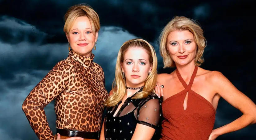 30 év telt el! Így néznek ki most a Sabrina, a tiniboszorkány sztárjai