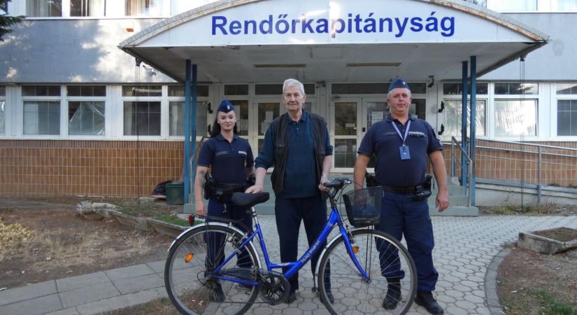 Vérlázító, amit a gyöngyösi üzletnél tett egy fiatal: azonnal hívták a rendőröket!