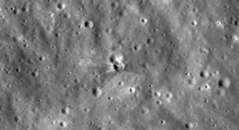 A NASA is lefotózta a lyukat, amit a SpaceX rakétája ütött a Holdon