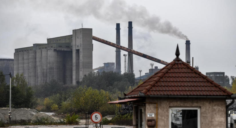 Egy kormányhatározat hiánya miatt maradhatott bér nélkül 200 munkás a Dunai Vasműben