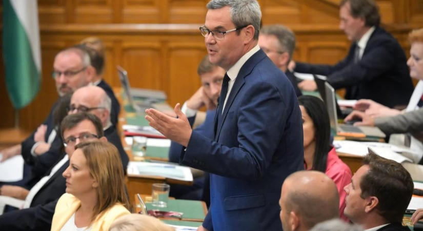 Takács Péter a nyilvánosságra került e-mailjéről: minden szavamat vállalom