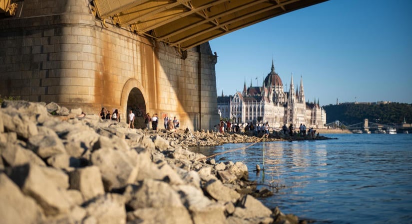 Mínusz 2 centiméter a legalacsonyabb vízállás a Dunán Budapestnél