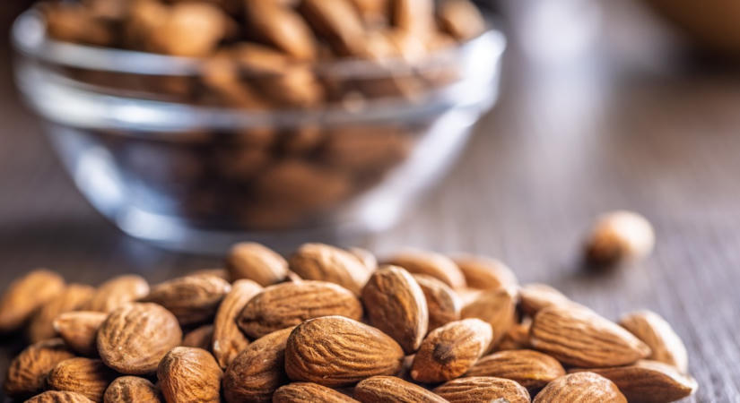 Az 5 legjobb magas fehérjetartalmú mandulás snack – Dietetikusok ajánlásával