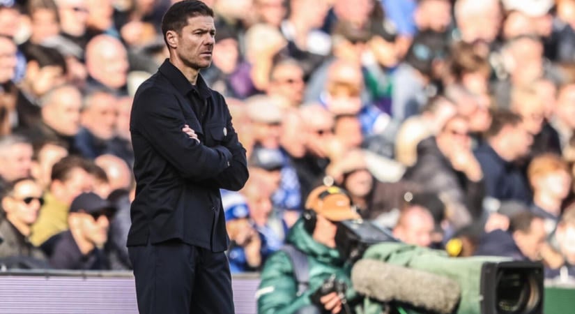 Betelt a pohár a Chelsea sztárjánál, Xabi Alonso miatt otthagyná a csapatot