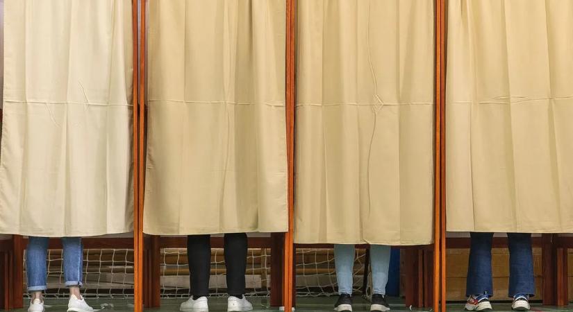 Időközi választást tartottak Arnóton