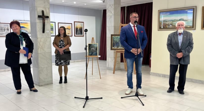 Kiállítással ünneplik a húsz éves barátságot