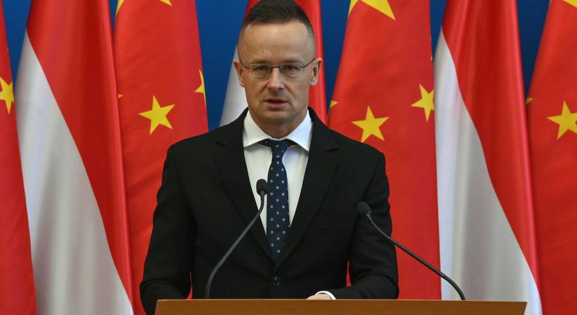 Tízmilliárdokba kerülhetett a magyar adófizetőknek Szijjártó Péter új munkahelye