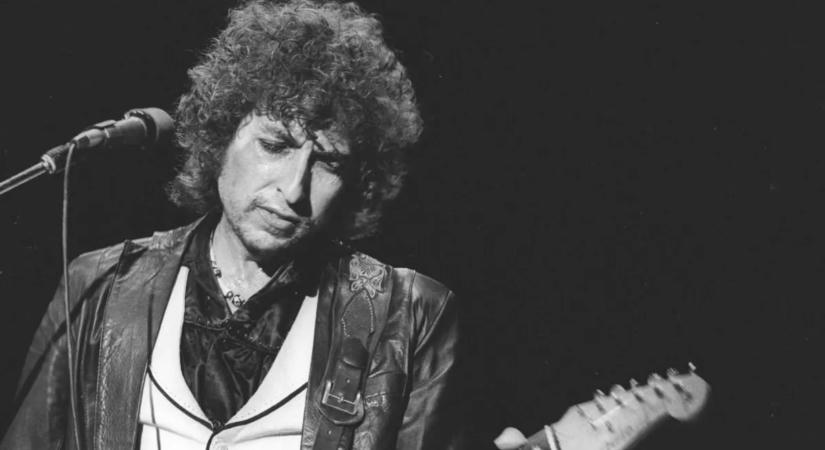 Egy koncert, amely átírta a zenetörténelmet: pontosan 61 éve volt Bob Dylan legendás estje