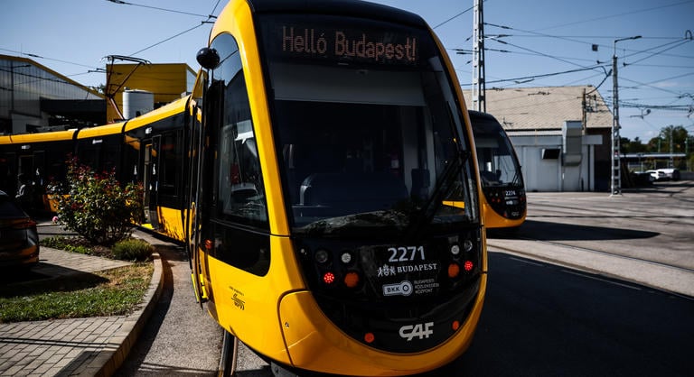 43 milliárd forintnyi uniós forrásból érkezik 45 új CAF-villamos Budapestre