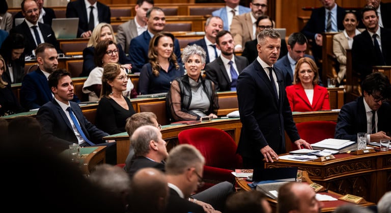 Bekiabálások, éles viták és provokáció fűtötte a kedélyeket a parlamentben
