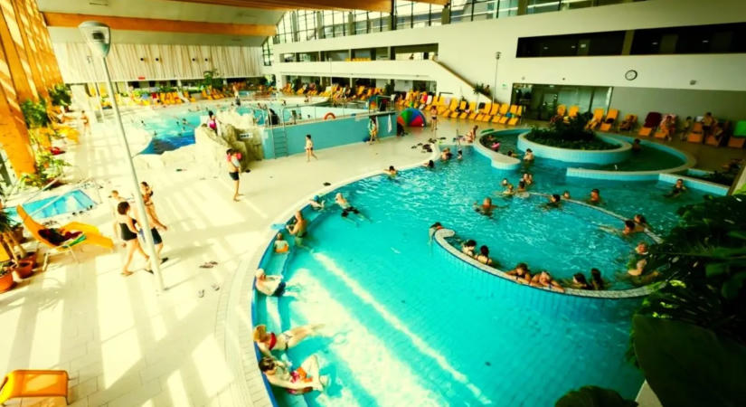 Megvan, mitől lehetett problémás a víz a Kecskeméti Fürdőben