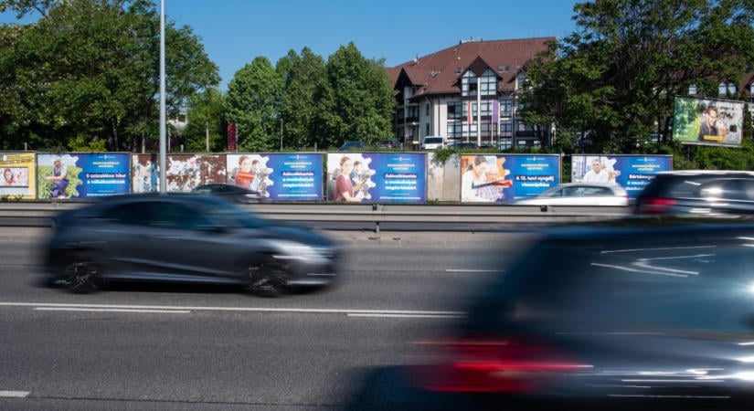 „Miért mondjuk azt, hogy az autópálya-bevezetőt szénné lehet plakátolni?”