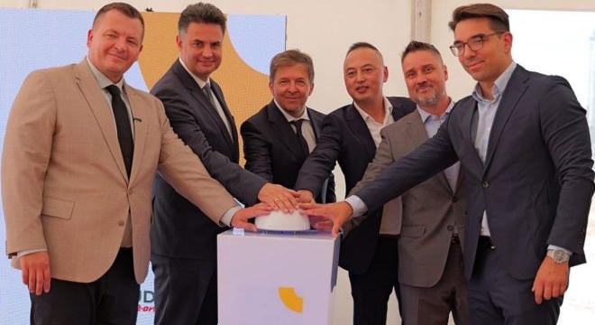 Megkezdte működését Magyarország legnagyobb hibrid erőműve