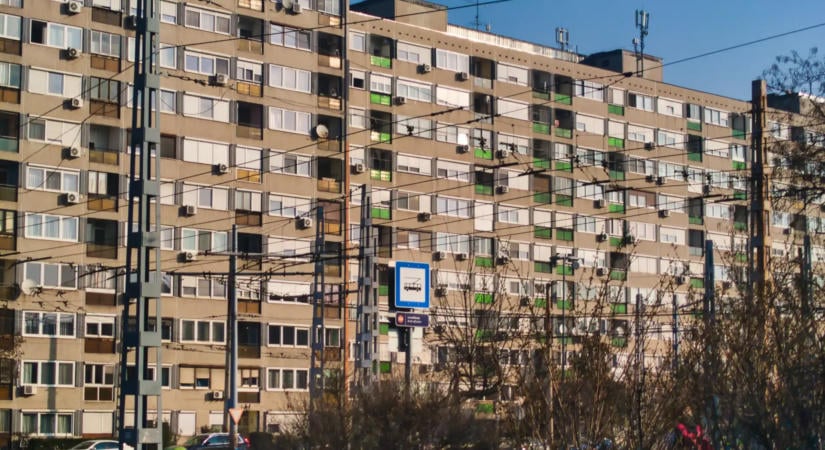 A panellakásokban a legrosszabb a nyári hőség a lakók szerint