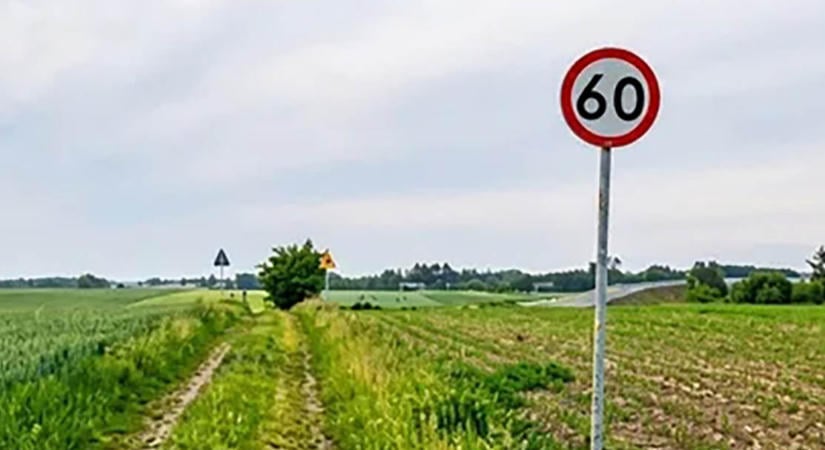 Ezeket az utakon épeszű magyar autós sem megy 90 km/órával, a KRESZ mégis engedi
