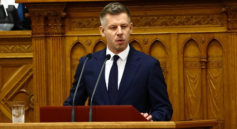 Magyar Péter felszólalásával indult a kétnapos rendkívüli Országgyűlés – Kövesse élőben cikkünkben